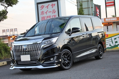 新車 の エスクァイア に 似合う 17インチ は？ | 鈴鹿店 | 店舗ブログ